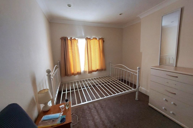 127 Newton Road, Torquay, Devon, TQ2 7AJ