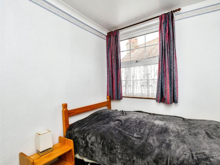 23 Brook Street, Dawlish, Devon, EX7 9AE