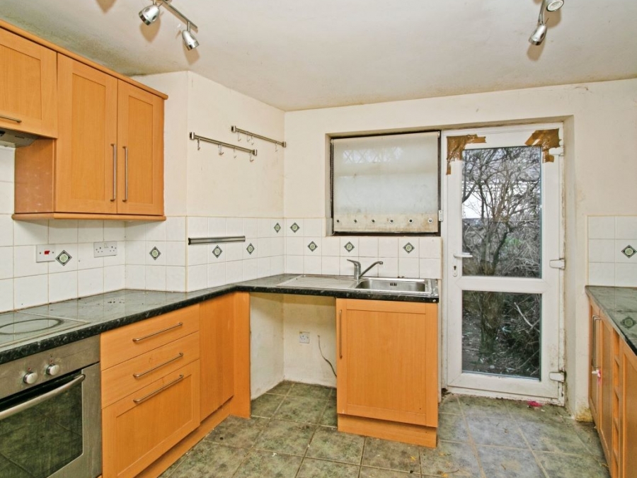 39 Vyvyan Street, Camborne, Cornwall, TR14 8AS