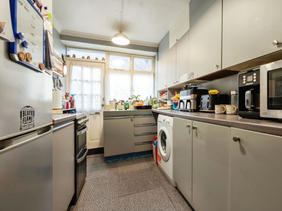 1 Cheltenham Place, Newquay, Cornwall, TR7 1BA