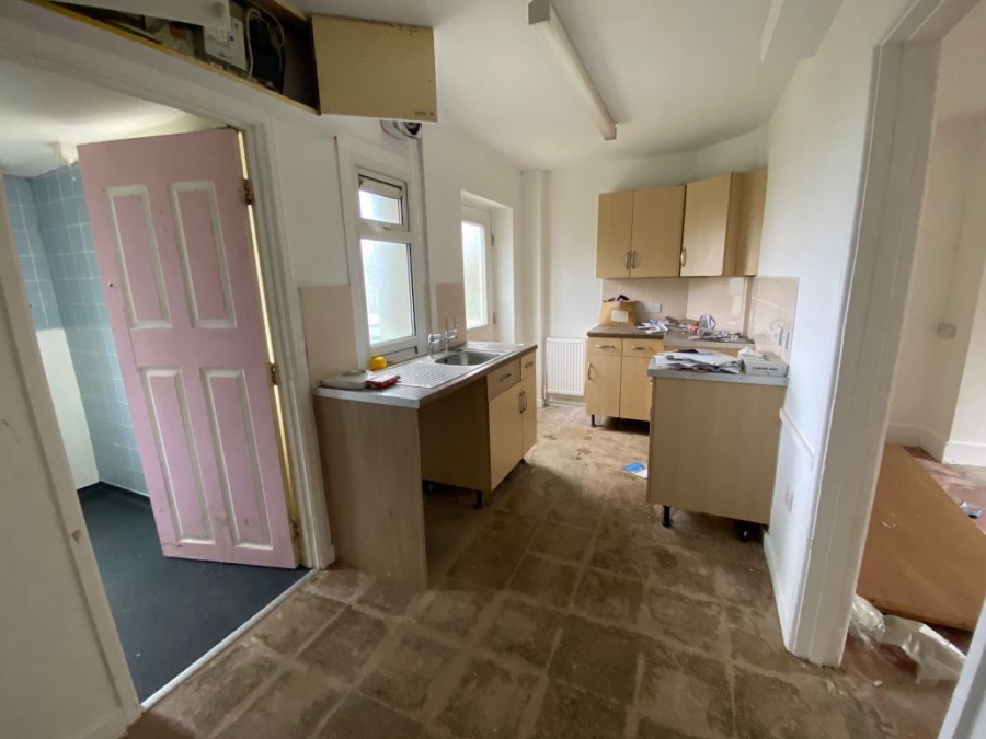 11 Chywoone Place, Newlyn, Penzance, Cornwall, TR18 5NW