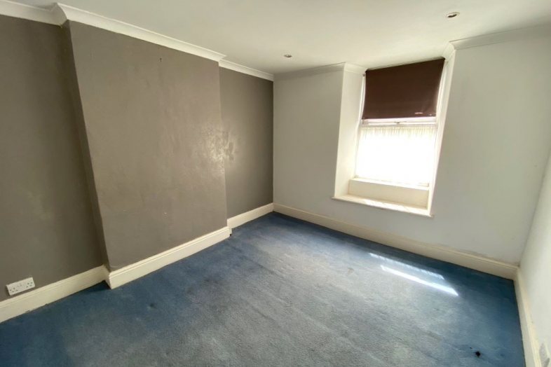 51 Old Exeter Road, Newton Abbot, Devon, TQ12 2NH TQ12 2NH