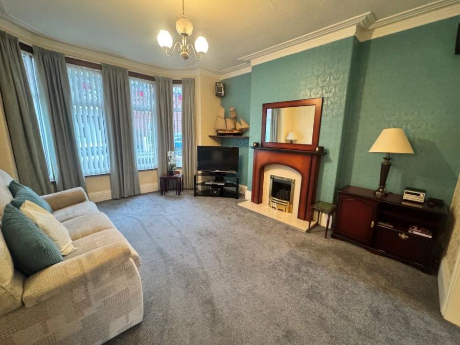 5 Cambridge Drive, Crosby, Liverpool, Merseyside, L23 7UB