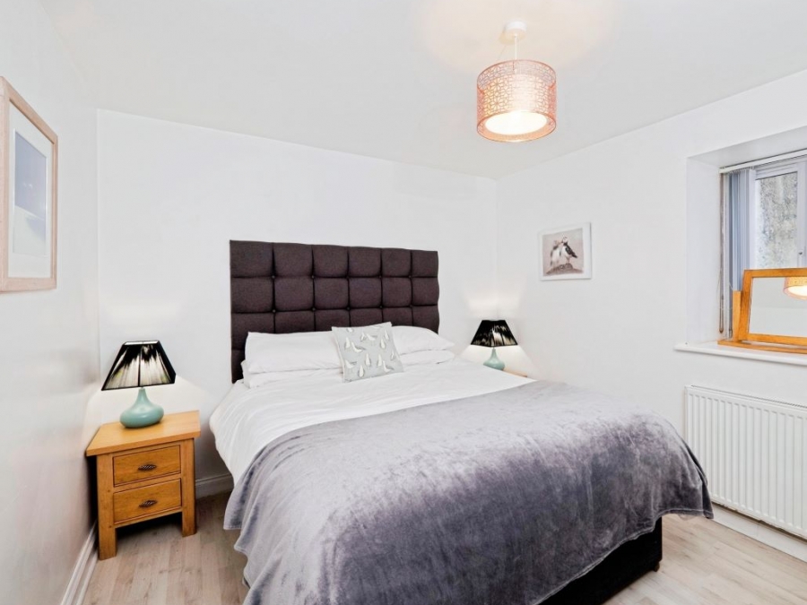 8 Lescudjack Heights, Pendennis Place, Penzance, Cornwall, TR18 2FA