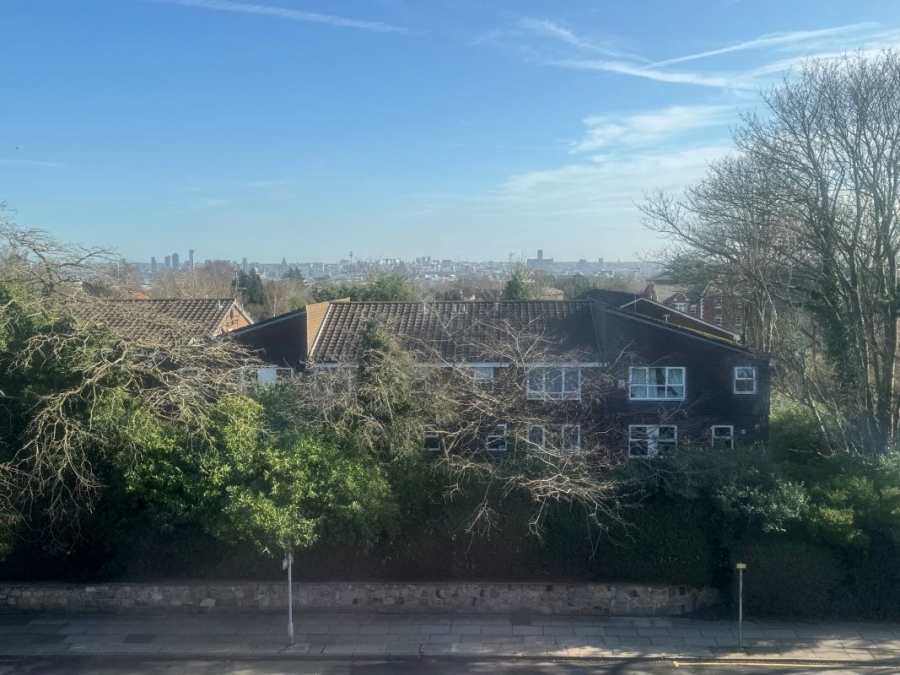 Flat 12 Queens Court, 65-67 Shrewsbury Road, Prenton, Merseyside, CH43 6TE