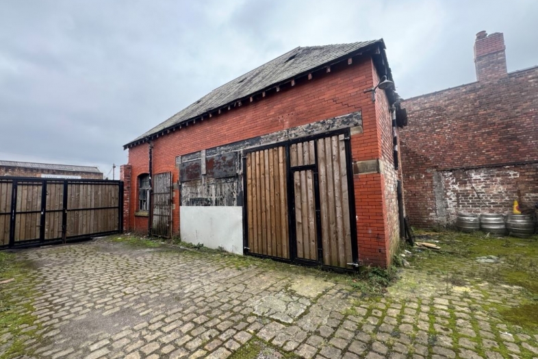 Hope &amp; Anchor, 33 High Street, Prescot, Merseyside, L34 6HF L34 6HF