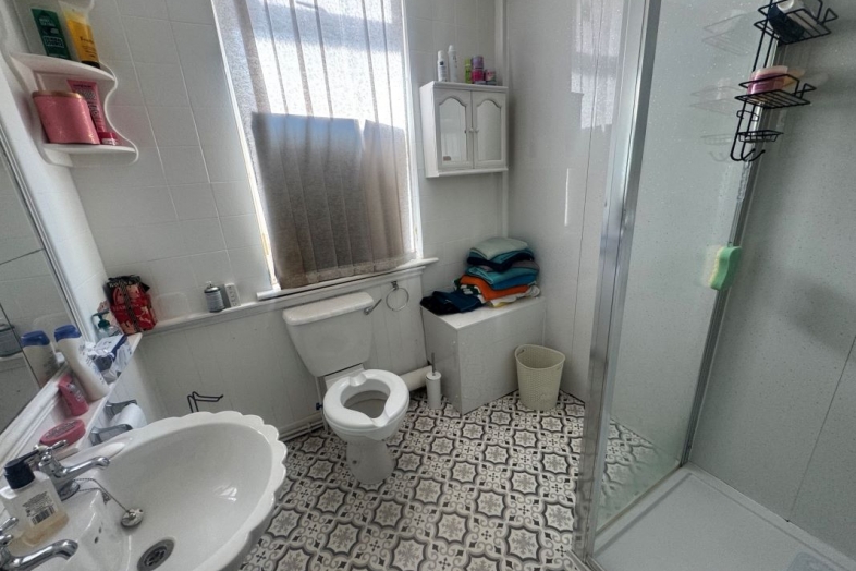 41 Kremlin Drive, Liverpool, Merseyside, L13 7BU L13 7BU