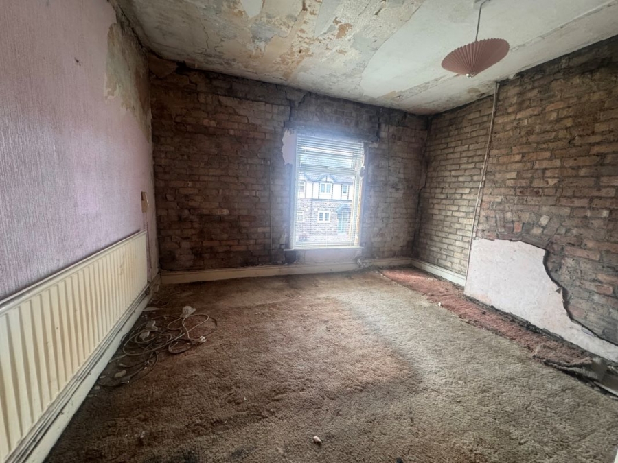 43 Ellamsbridge Road, St. Helens, Merseyside, WA9 3PY