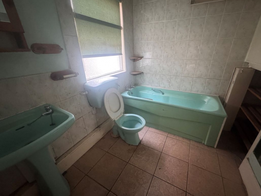 43 Ellamsbridge Road, St. Helens, Merseyside, WA9 3PY