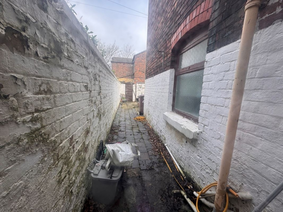 43 Ellamsbridge Road, St. Helens, Merseyside, WA9 3PY