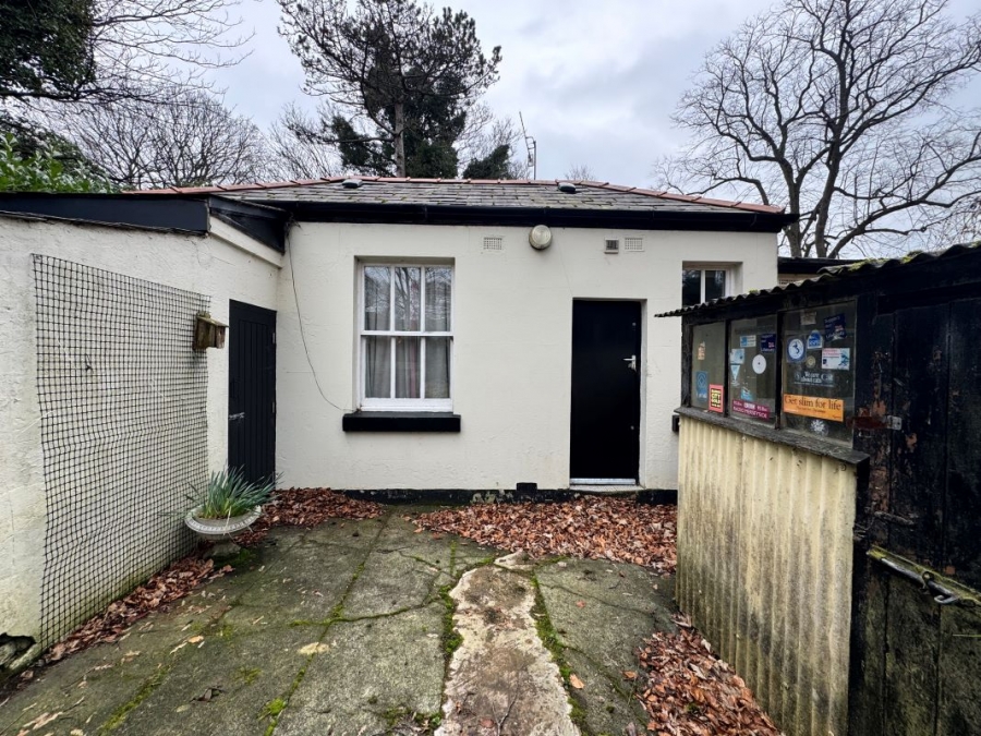 Allerton Tower Lodge, Woolton Road, Woolton, Liverpool, Liverpool, L25 7UL