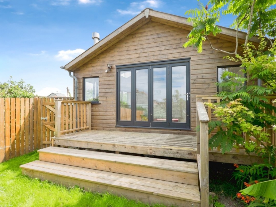 Shearwater, Sea Lane, Hayle, Cornwall, TR27 4LQ