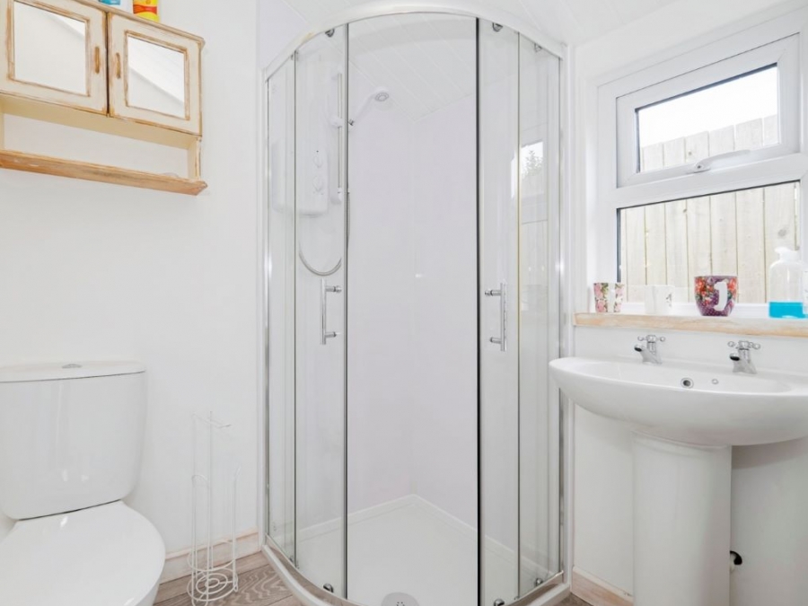 Shearwater, Sea Lane, Hayle, Cornwall, TR27 4LQ