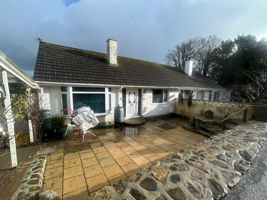 1 Pendrea Place, Gulval, Penzance, Cornwall, TR18 3NE