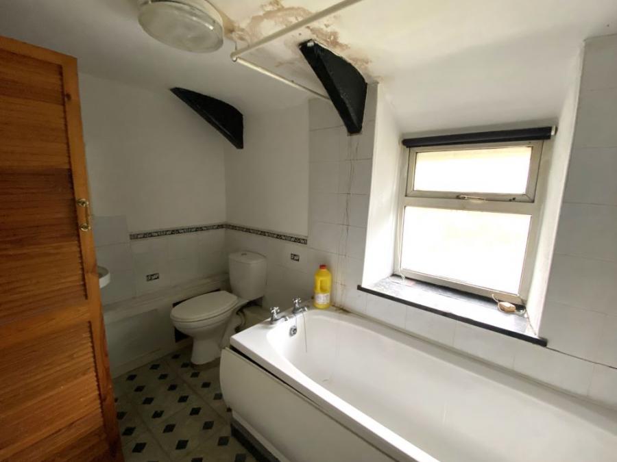 19 St. Nicholas Street, Bodmin, Cornwall, PL31 1AB