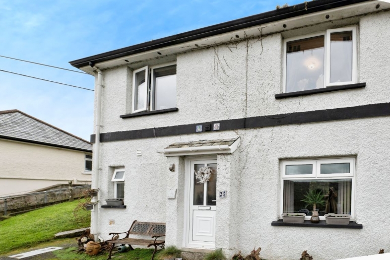 25 Woodlands View, Looe, Cornwall, PL13 2AW PL13 2AW