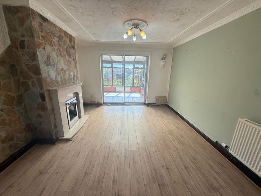68 Ravenna Road, Liverpool, Merseyside, L19 4TZ
