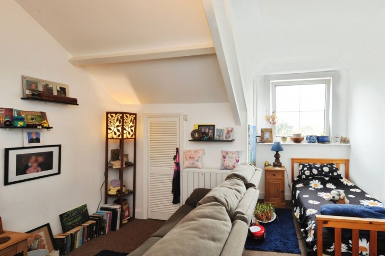 Warwick House, 16A Morrab Place, Penzance, Cornwall, TR18 4DG TR18 4DG