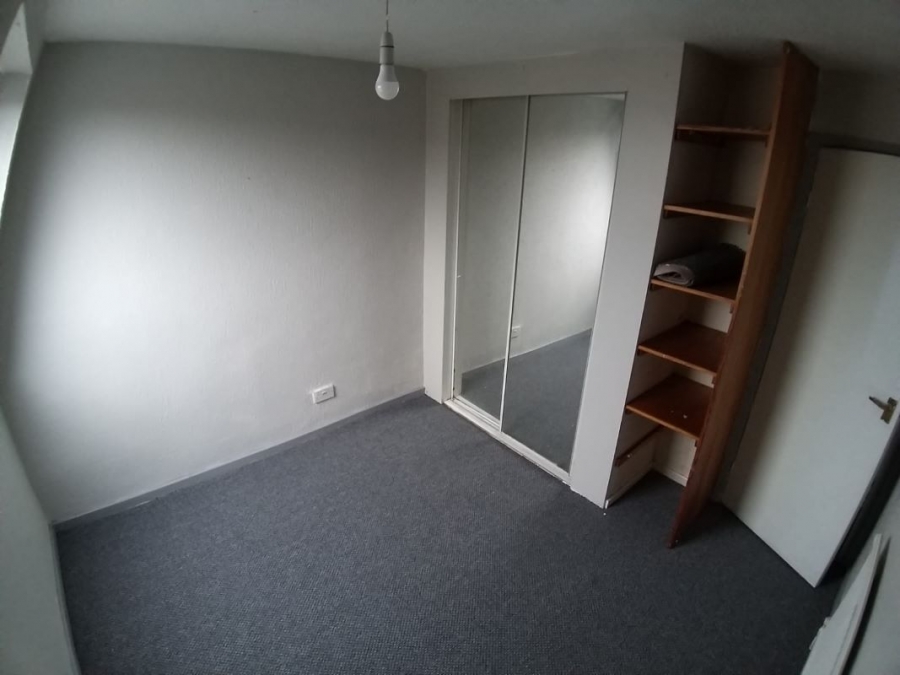 Flat 17 Carlton House, 307-311 Anlaby Road, Hull, North Humberside, HU3 2SB