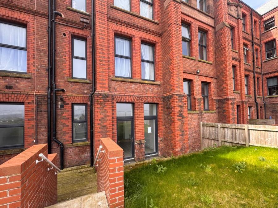 Townhouse B 7, 3 Gibson House Drive, Wirral, CH44 8AX