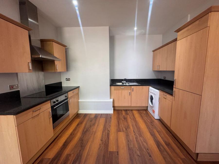 Flat 2, 29 Parkfield Road, Liverpool, Liverpool, L17 8UG