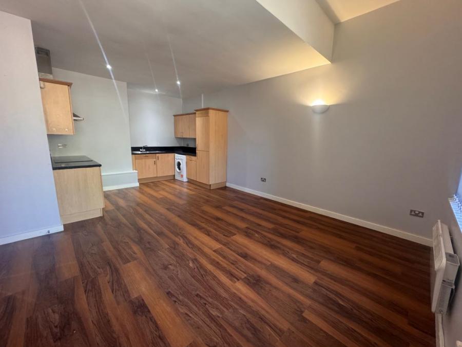 Flat 2, 29 Parkfield Road, Liverpool, Liverpool, L17 8UG