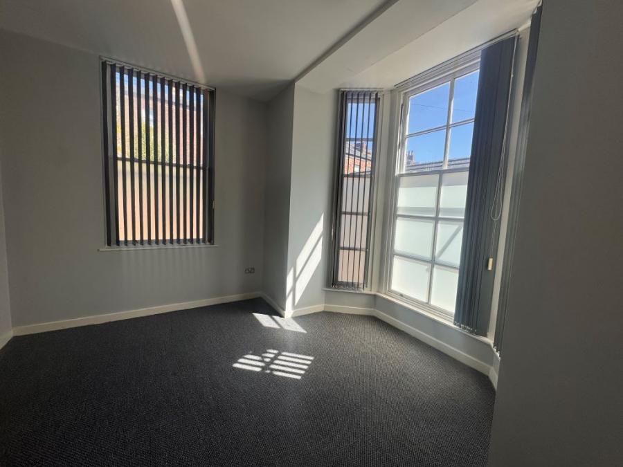 Flat 2, 29 Parkfield Road, Liverpool, Liverpool, L17 8UG