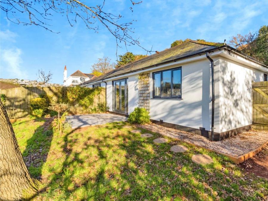Oak Lodge, Foxhole Road, Paignton, Devon, TQ3 3TA