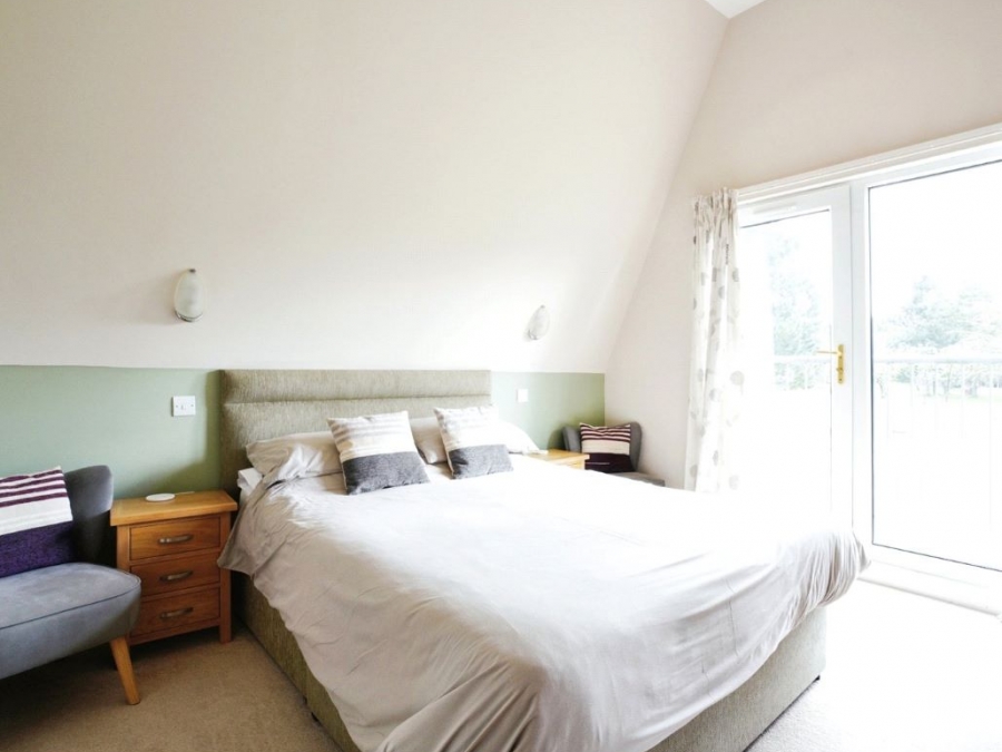 Lodge 4, Bodmin Holiday Park, Lanivet, Bodmin, Cornwall, PL30 5JJ