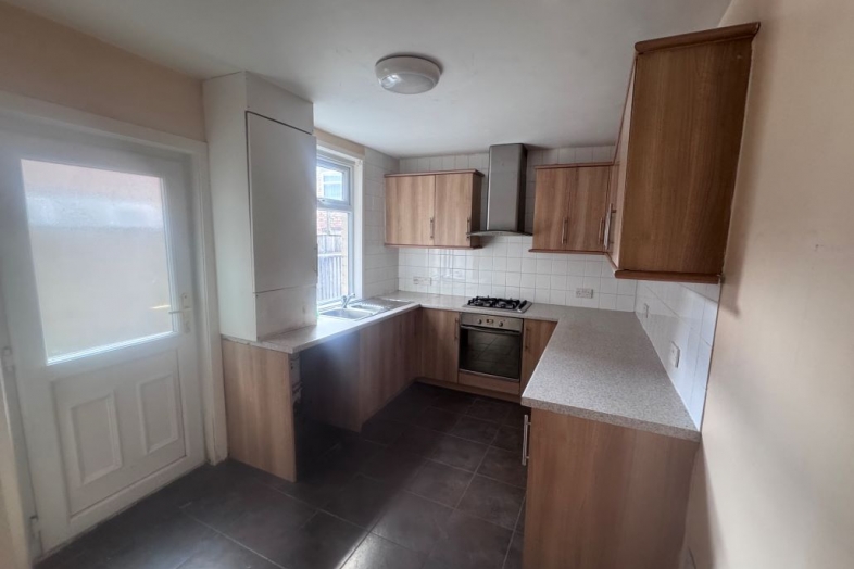 62 Clapham Road, Liverpool, Merseyside, L4 2TQ L4 2TQ