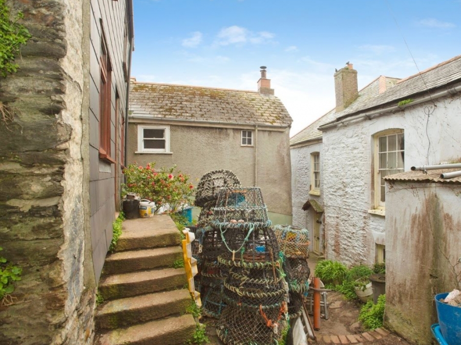 7 The Cliff, Mevagissey, St. Austell, Cornwall, PL26 6QT