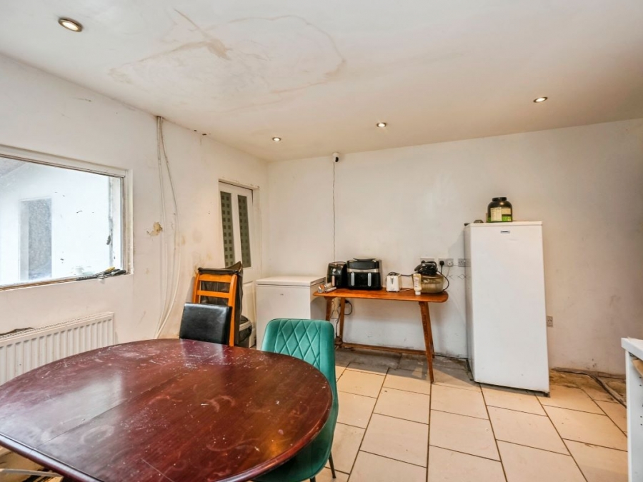 55 Newsham Drive, Liverpool, Merseyside, L6 7UQ