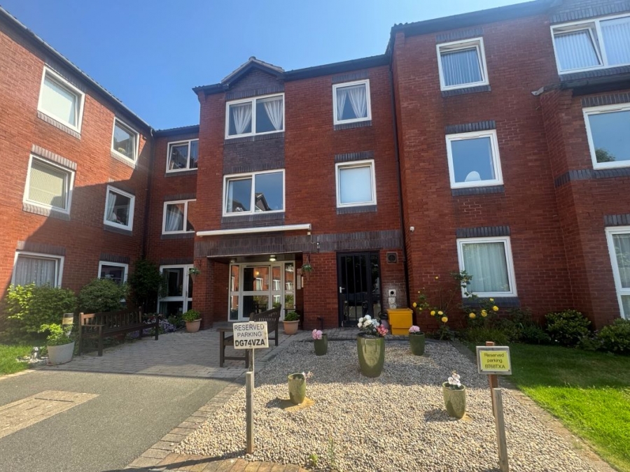 8 Homesands House, Park Road, Southport, Merseyside, PR9 9JU