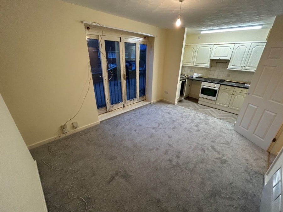 Flat 8 Woolton Court, 24-37 Woodvale Road, Woolton, L25 8RY