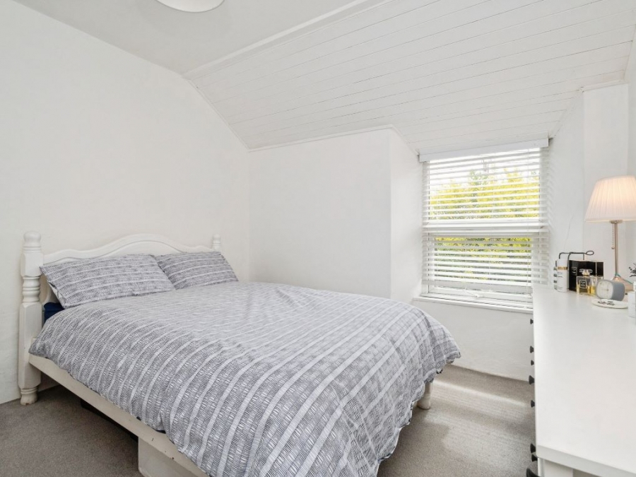 1 Burras Row, Burras, Wendron, Helston, Cornwall, TR13 0JE