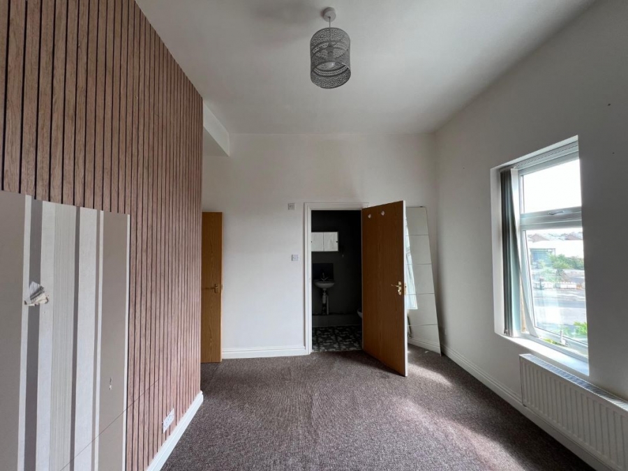 Flat 2, 99 Church Road, Formby, Liverpool, Merseyside, L37 3ND
