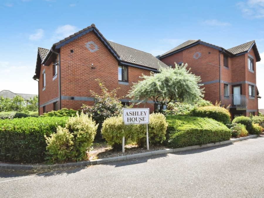 Flat 3 Ashley House, Raddenstile Lane, Exmouth, Devon, EX8 2JH