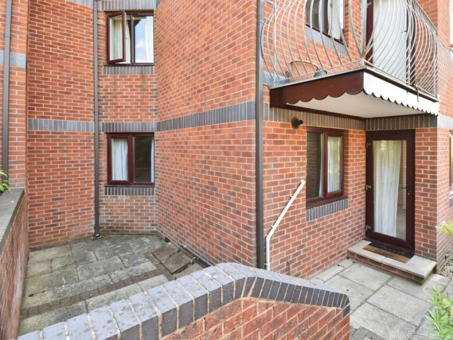 Flat 3 Ashley House, Raddenstile Lane, Exmouth, Devon, EX8 2JH