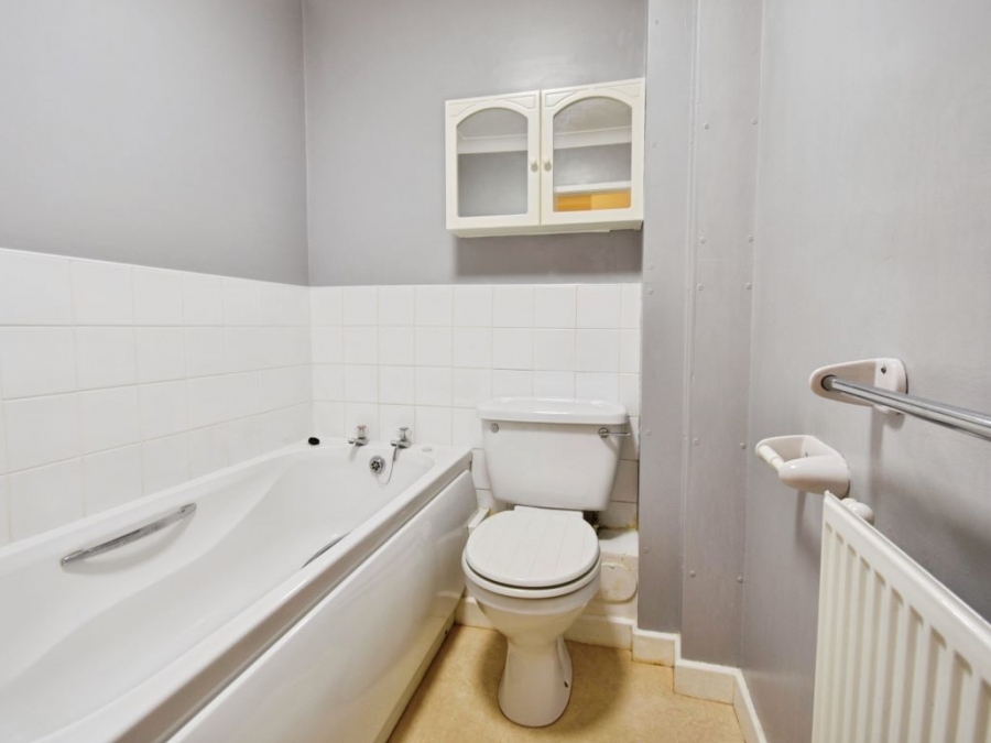 Flat 3 Ashley House, Raddenstile Lane, Exmouth, Devon, EX8 2JH