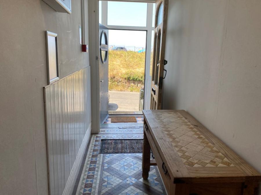 7 Atlantic Road, Newquay, Cornwall, TR7 1QJ