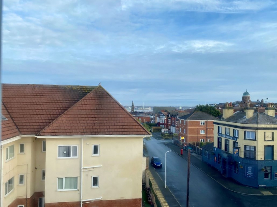 Flat 14, 22 Montpellier Crescent, Wallasey, Merseyside, CH45 9AB