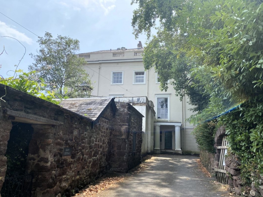 Flat 6 Trehill House, Exeter, Kenn, Devon, EX6 7XJ