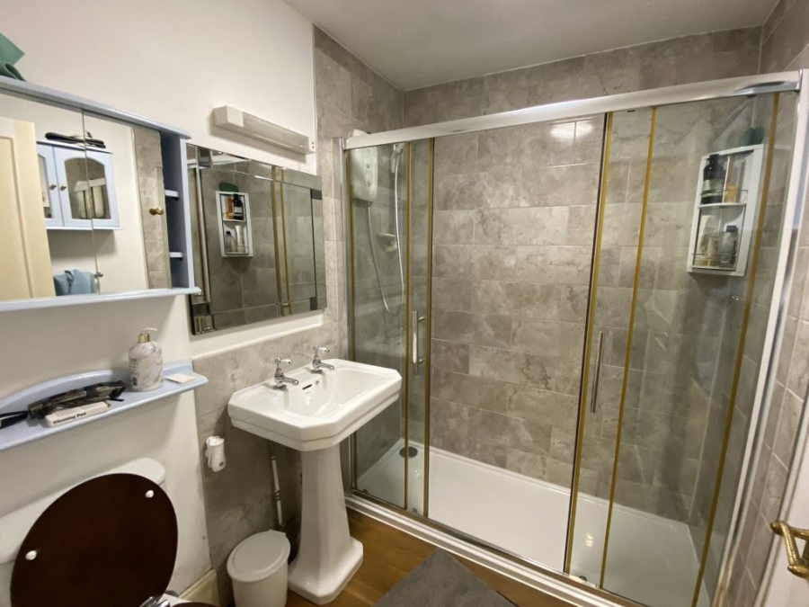 Flat 6 Trehill House, Exeter, Kenn, Devon, EX6 7XJ