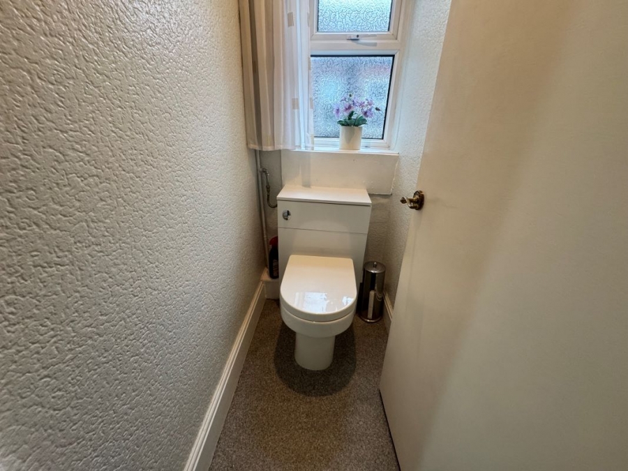 5 Cambridge Drive, Crosby, Liverpool, Merseyside, L23 7UB