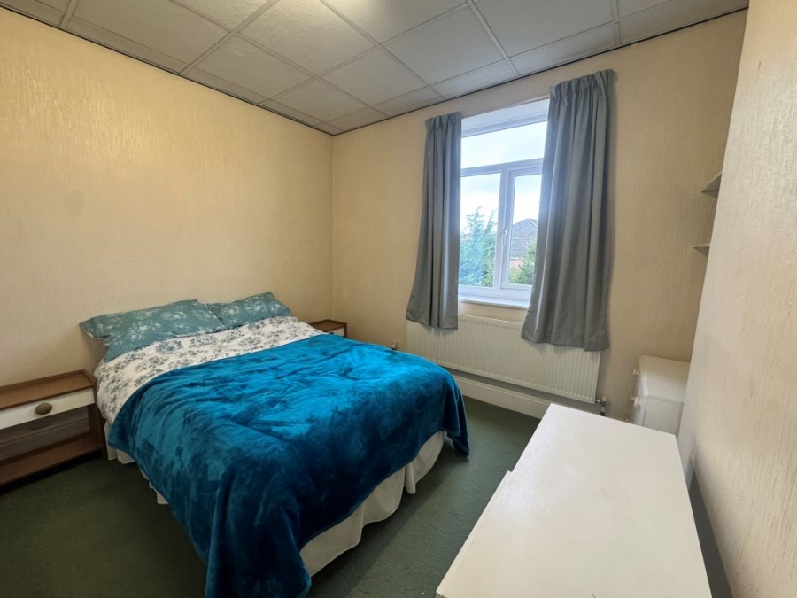 5 Cambridge Drive, Crosby, Liverpool, Merseyside, L23 7UB