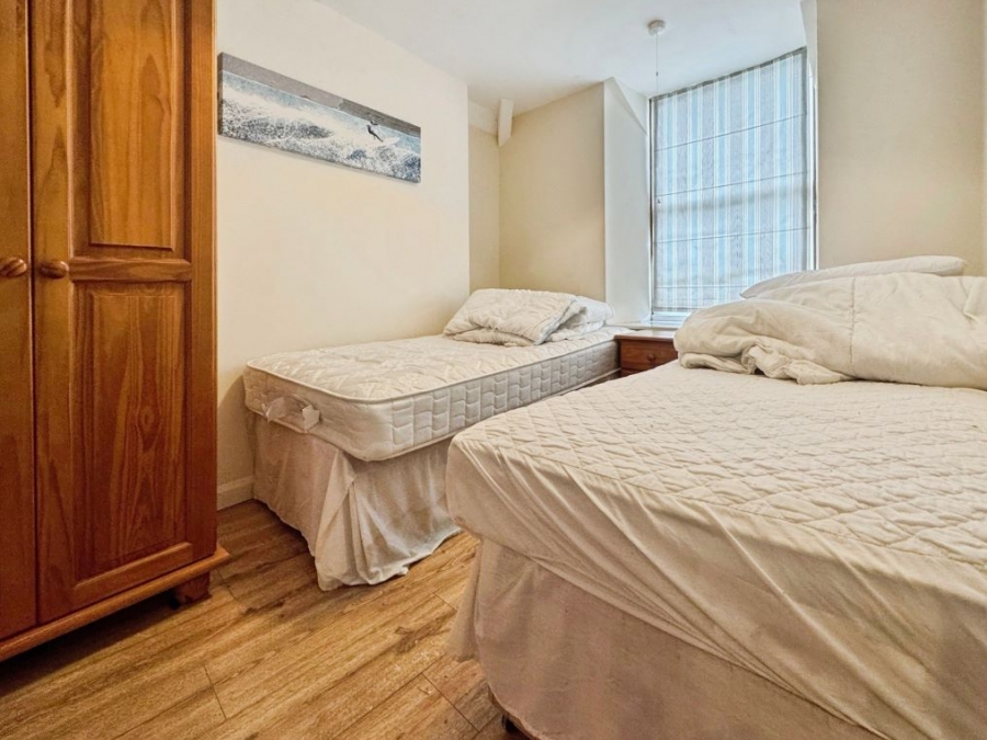 Sandbanks, Bay Street, Looe, Cornwall, PL13 1BZ
