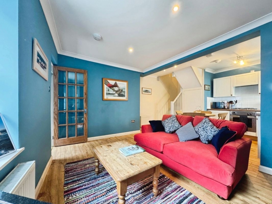Sandbanks, Bay Street, Looe, Cornwall, PL13 1BZ