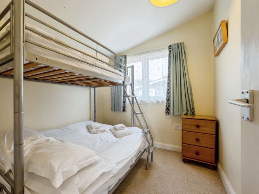 186 Atlantic Bays Holiday Park, St Merryn, Padstow, Cornwall, PL28 8PY