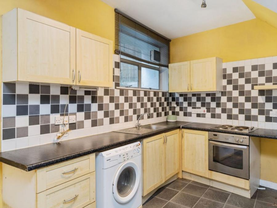 7 St. Johns Place, Torquay, Devon, TQ1 1BH