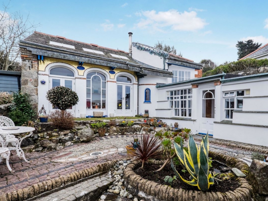 Tregenna Steps Studio, Tregenna Terrace, St. Ives, Cornwall, TR26 2DL